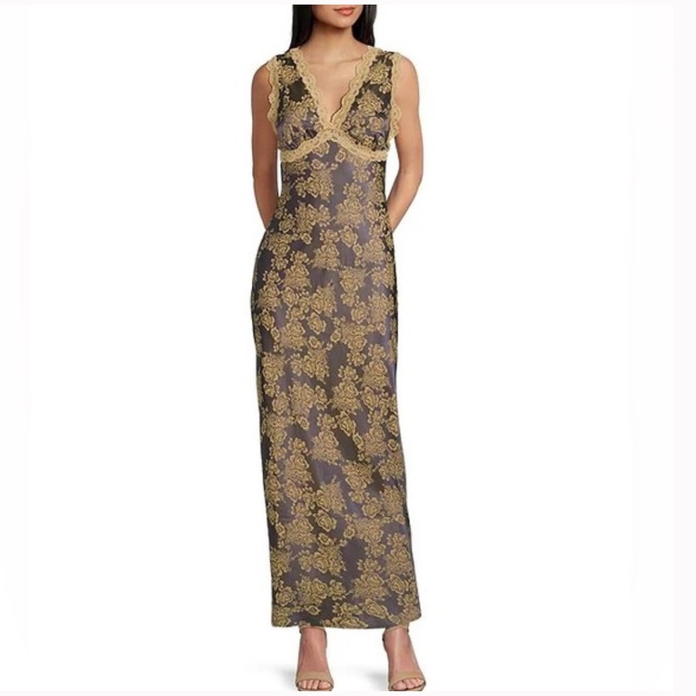 Elegant Floral Lace Dress